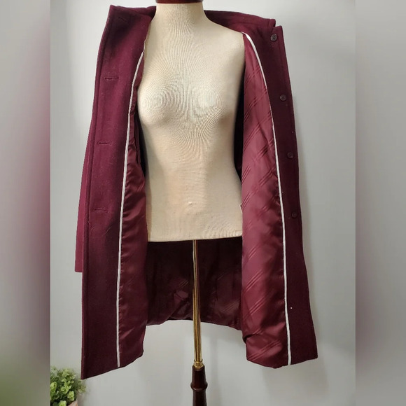 BROOKS BROTHERS NWOT wool purple coat.  Size 2 - Picture 9 of 13